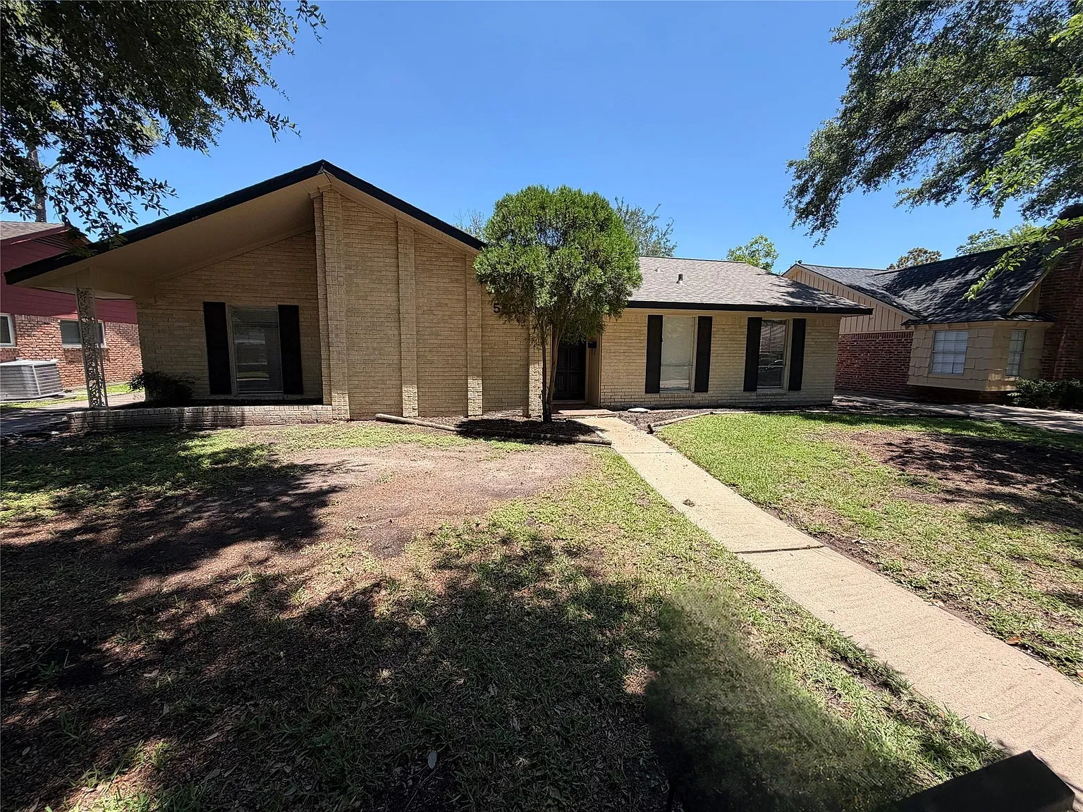 3 bed, 2.0 bath, 2166 sqft, $3,395 — Photo 1