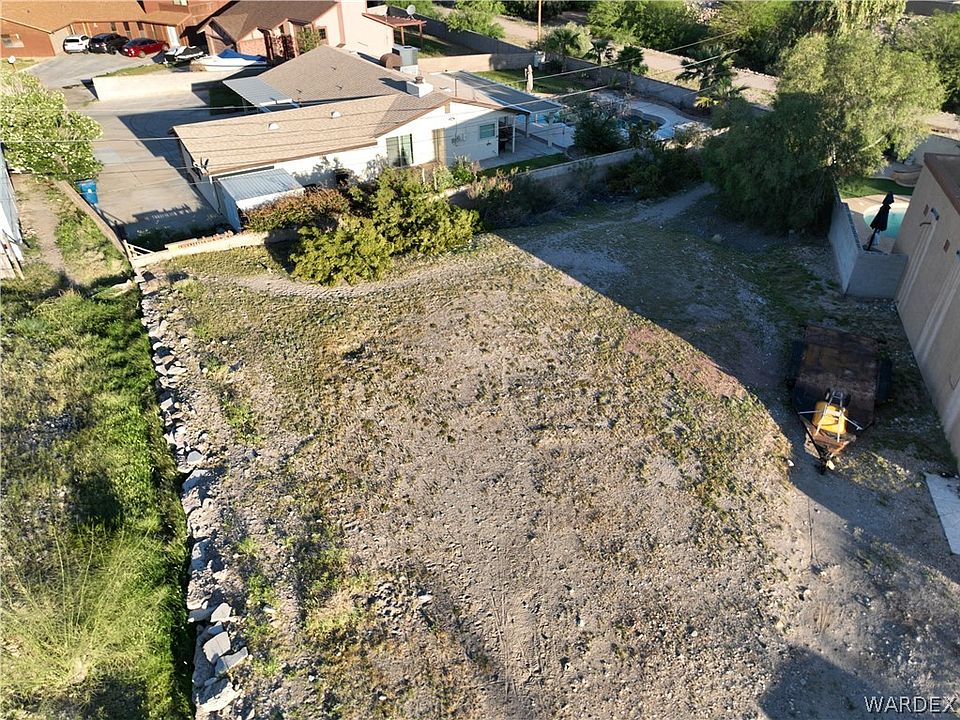 1st image of 2519 Country Club Lane