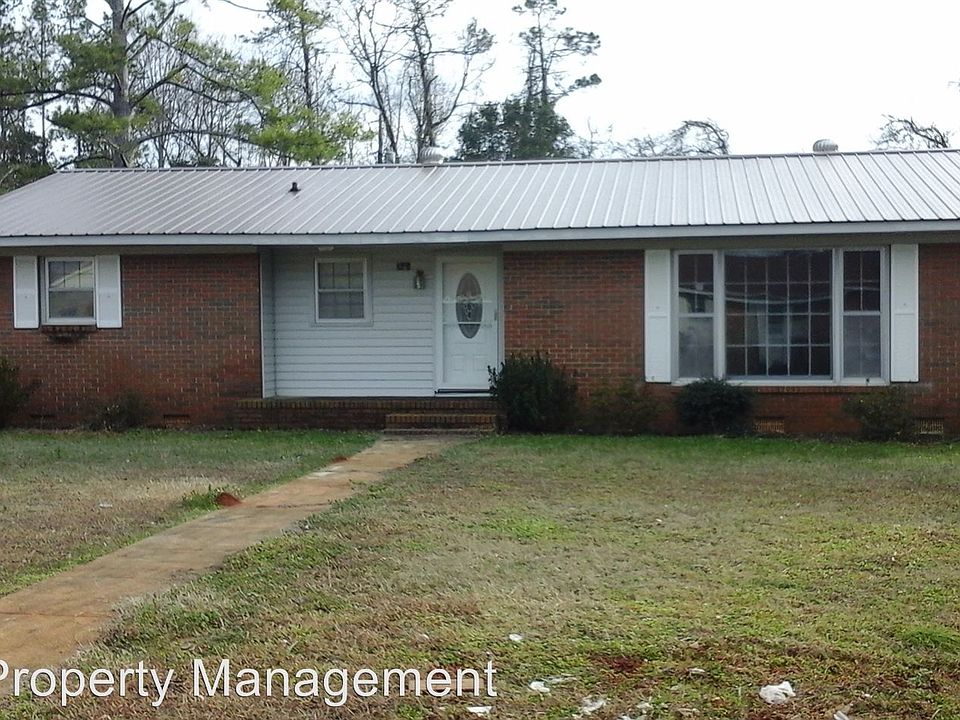 1st image of 365 Pinehurst Dr