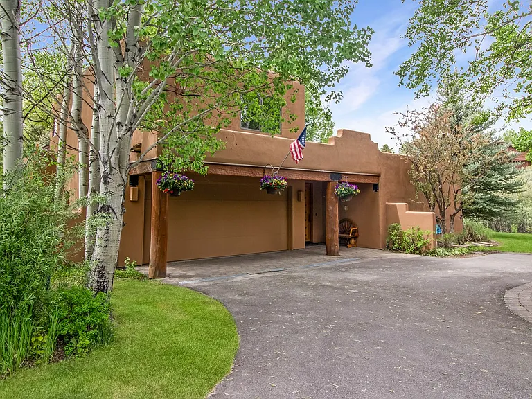 3 Sunflower Rd — Photo 3