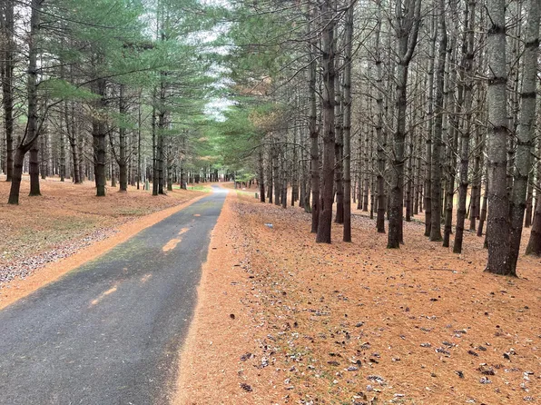 73 Edgewater, Russell Springs, KY 42642