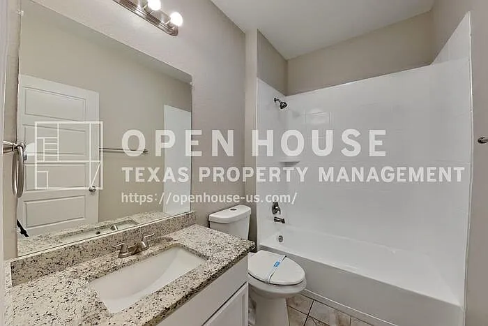 1260 Meridian Dr — Photo 15