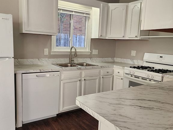 5th image of 8619 Republic Ave