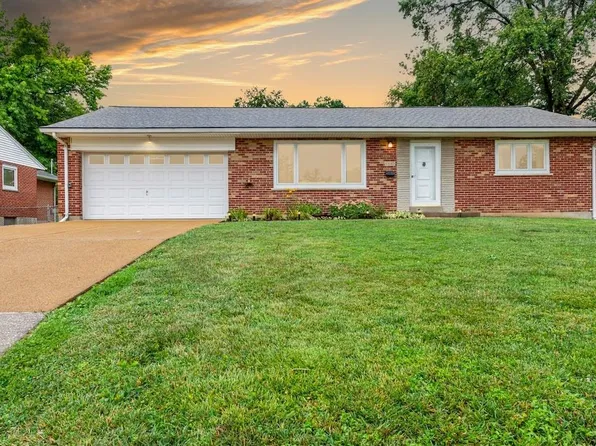 8541 Craighill Dr, Saint Louis, MO 63123