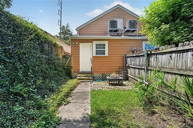 4117 Annunciation St — Photo 14