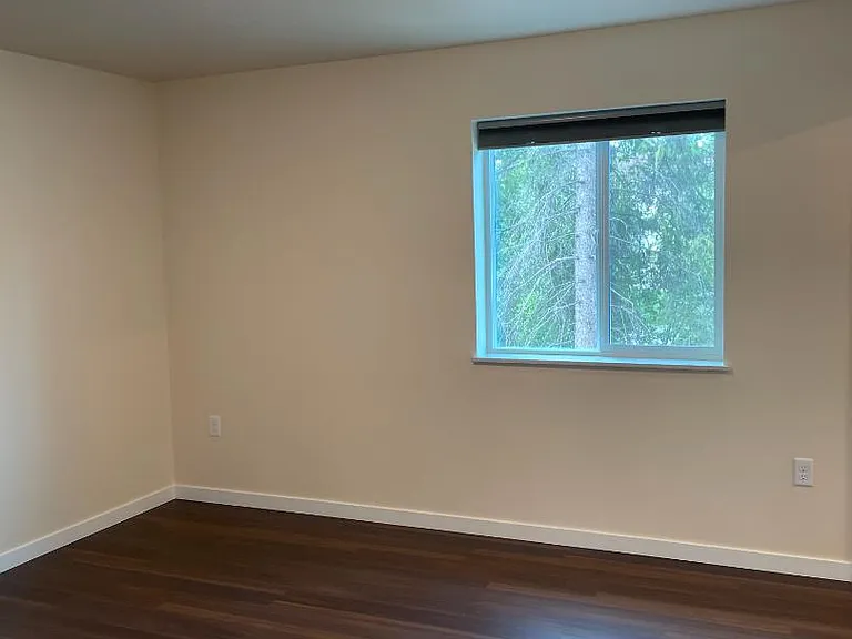 Unit Photo