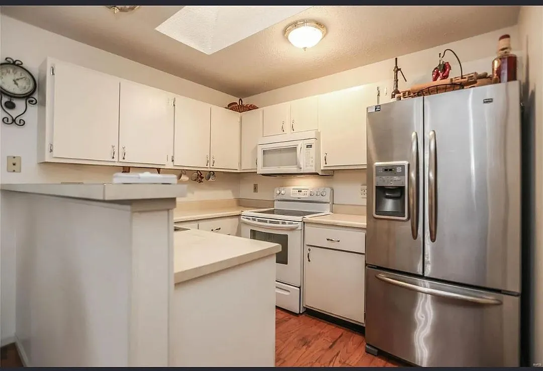 2 bed, 2.0 bath, 1608 sqft, $1,450 — Photo 3