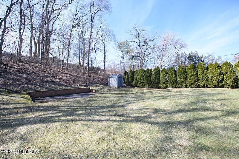 5th image of 69 Hunting Road