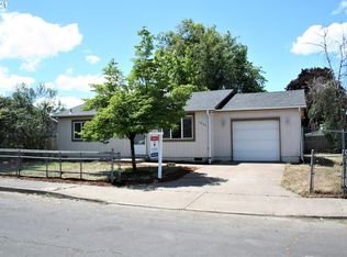 1624 Rainbow Dr, Springfield, OR 97477