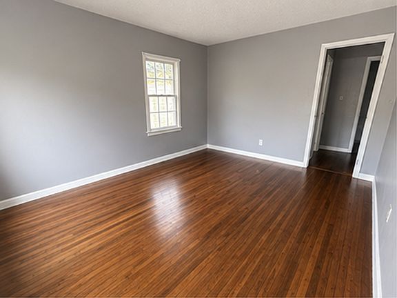 2nd image of 702 Lawyers Ln