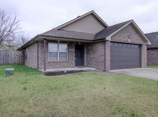 948 Culverson Ct, Clarksville, TN 37040