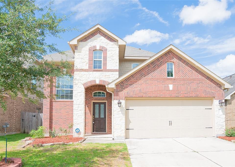 1st image of 3107 Lake Dr