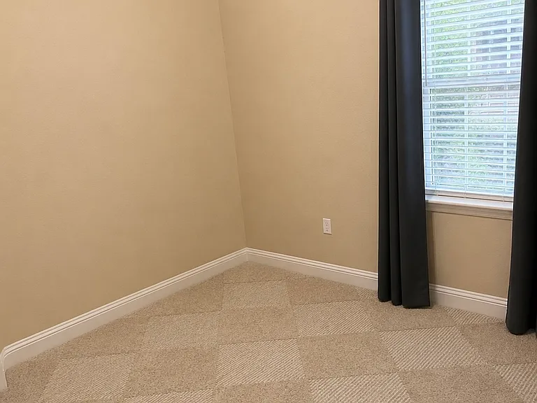 1120 Haskell Dr — Photo 18