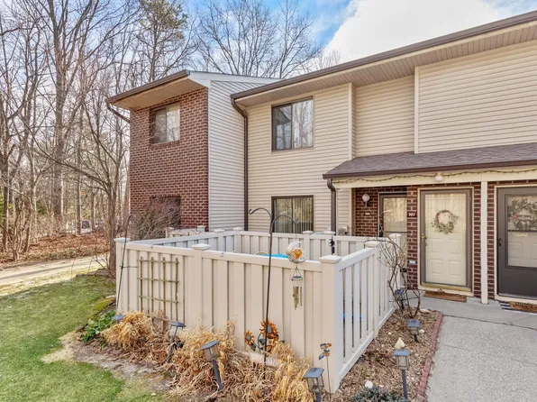 705 Hilltop Court, Coram, NY 11727