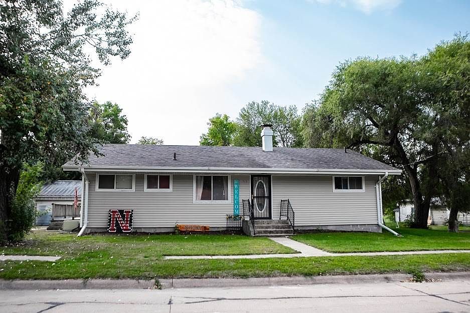 1st image of 515 W Pine St