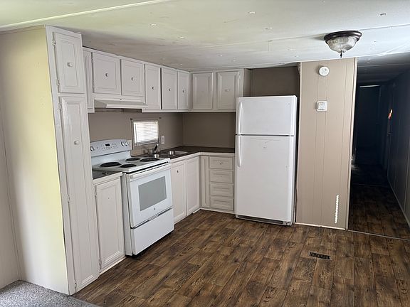 5th image of 163 Greenland Dr