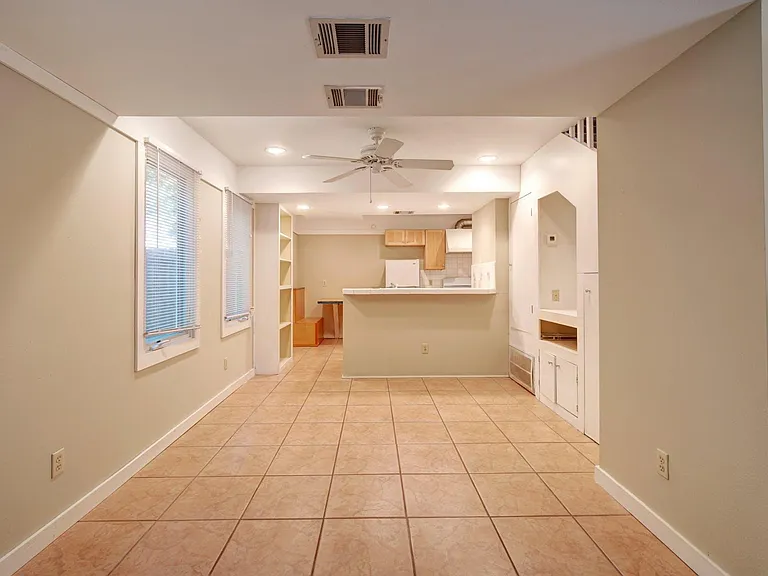 4506 Caswell Ave #B — Photo 10