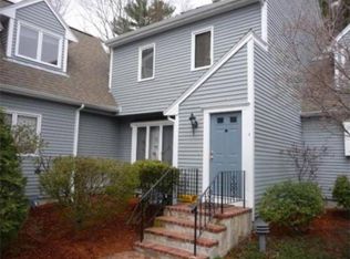 4 Indian Cove Way, South Easton, MA 02375