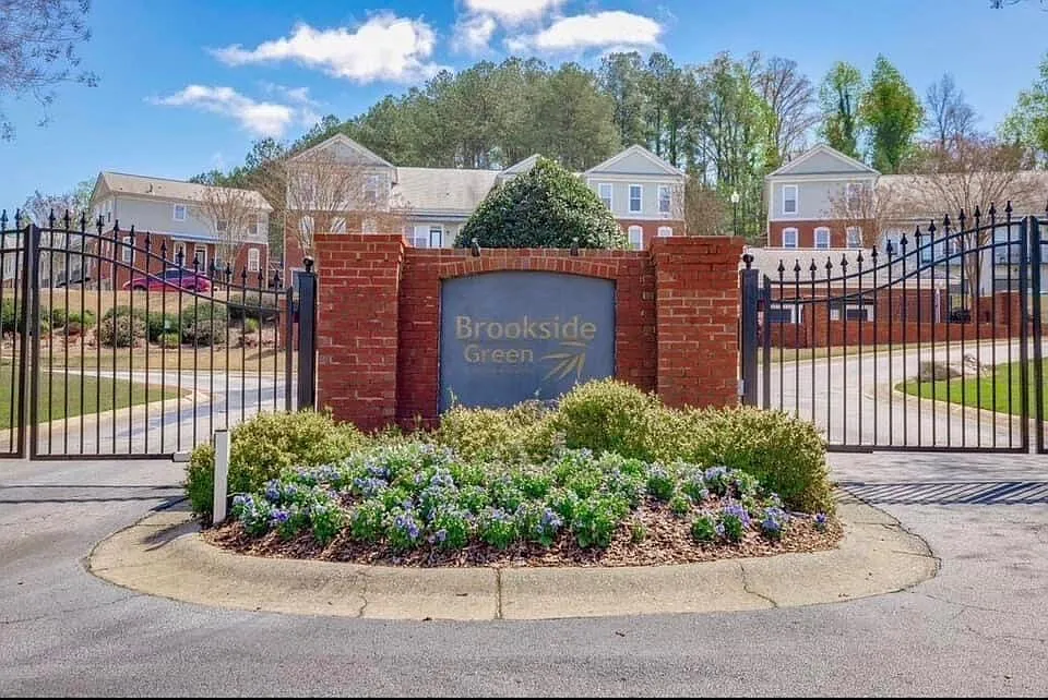 Building Photo - 5999 Brookside Oak Cir