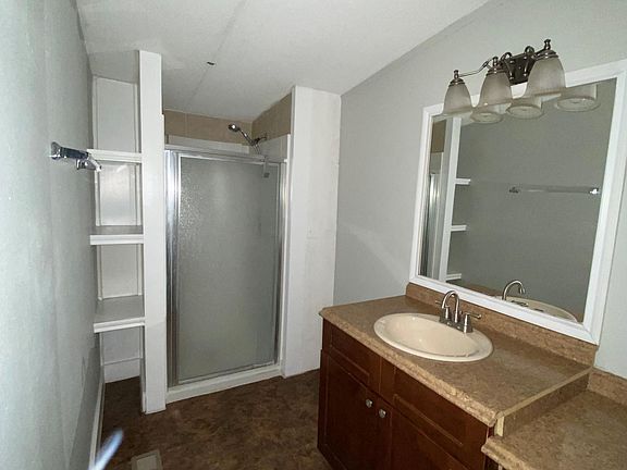 4th image of 7020 Us Highway 281 N Lot 10