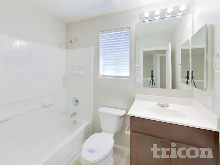 31333 N Cavalier Dr — Photo 15