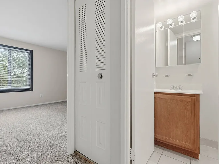 Remington Place — Photo 18