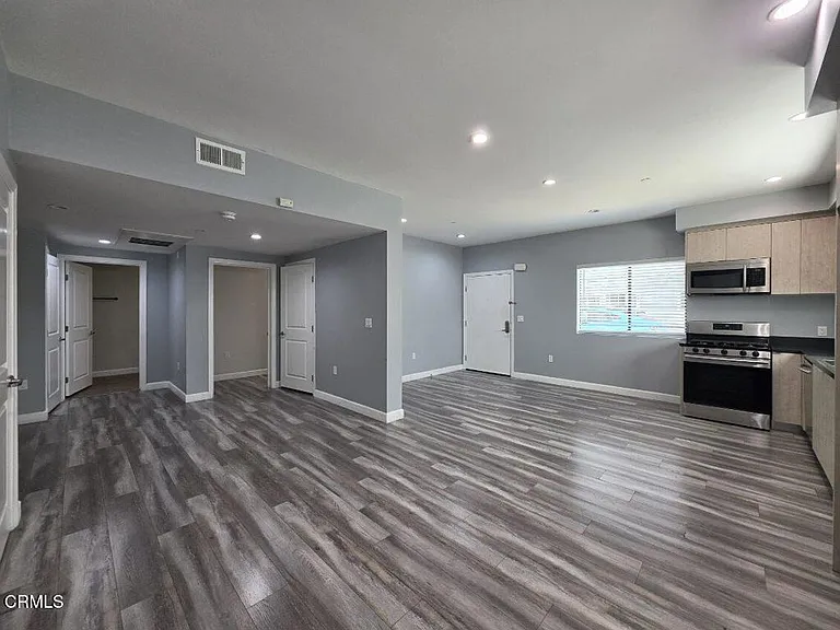 6824 Ben Ave #1 — Photo 2