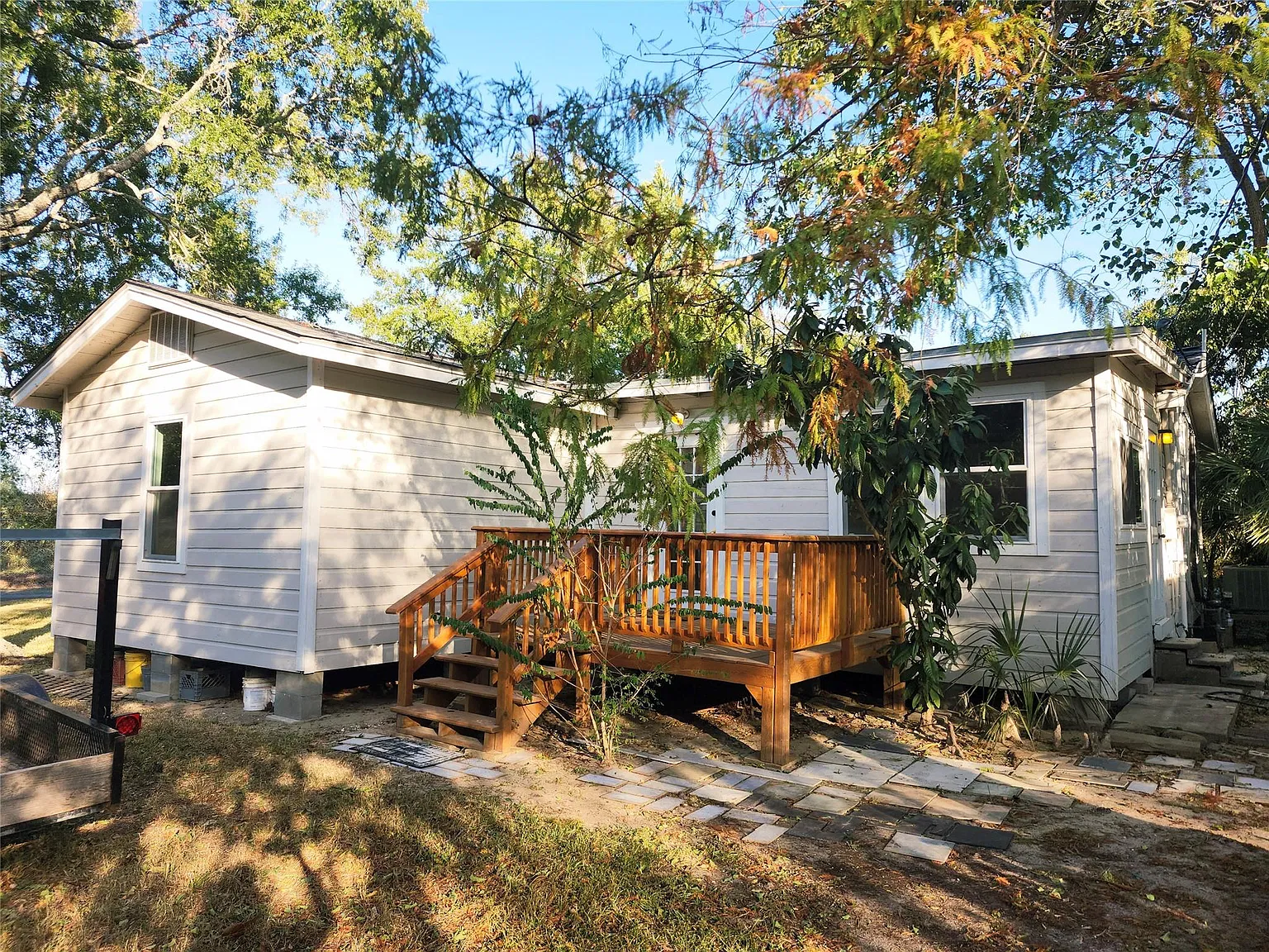 3 bed, 1.0 bath, 1280 sqft, $1,750 — Photo 3