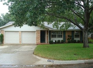 2707 Buffalo Dr, Arlington, TX 76013