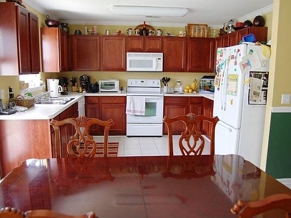 52 Pine Ridge Kitchen