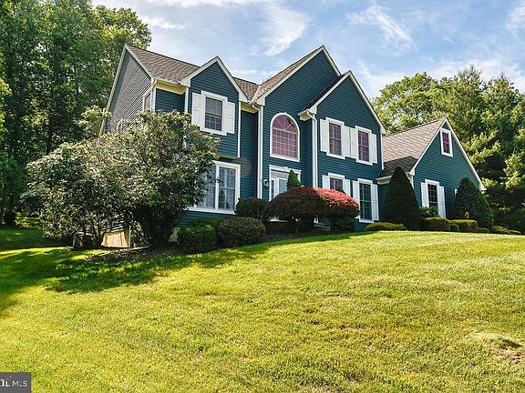 3rd image of 1500 Broad Run Rd