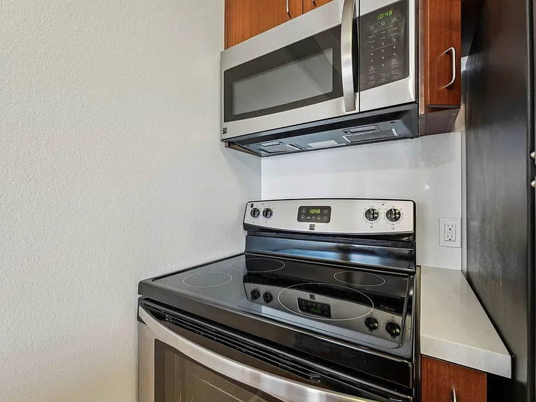 Addison Arts Apartments — Photo 151