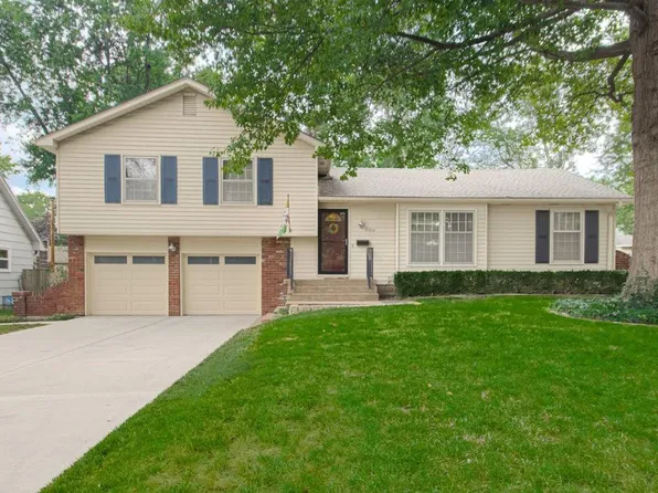 9150 Larsen Dr, Overland Park, KS 66214