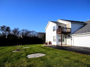 10050-4 Skipperling Rd, Roscoe, IL 61073