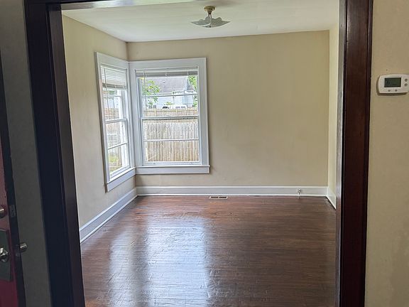 3rd image of 705 Clark St #2