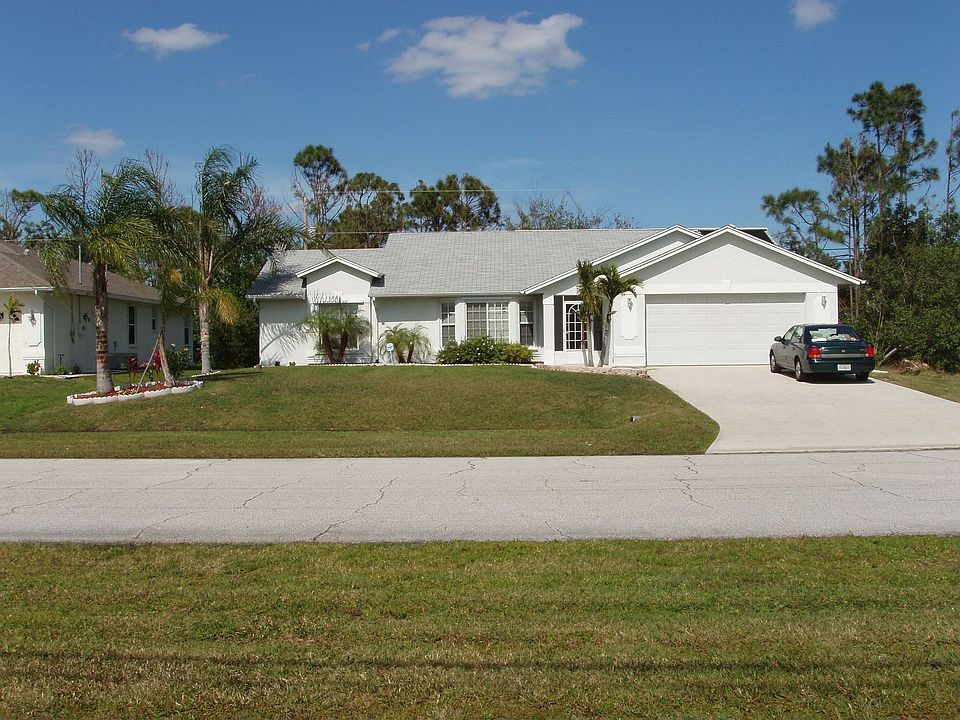 1st image of 2845 SE Eagle Dr