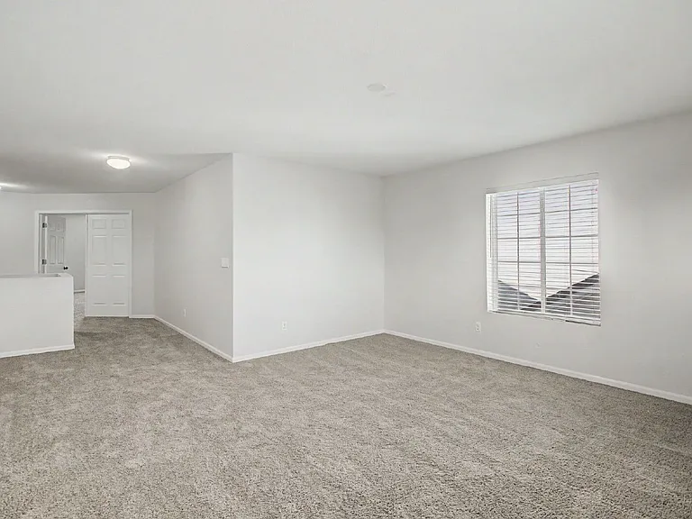 21390 E 48th Pl — Photo 14