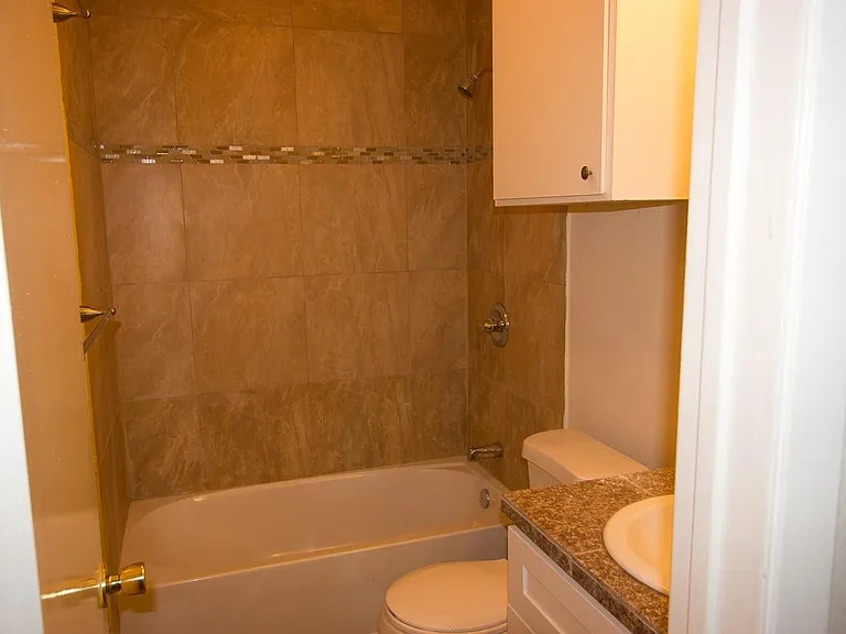 6110 Wing Feather Dr — Photo 9