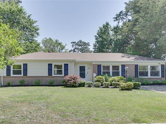 2nd image of 3609 Royal Palm Arch