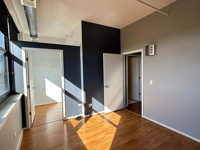 2323 W Pershing Rd #613 — Photo 8