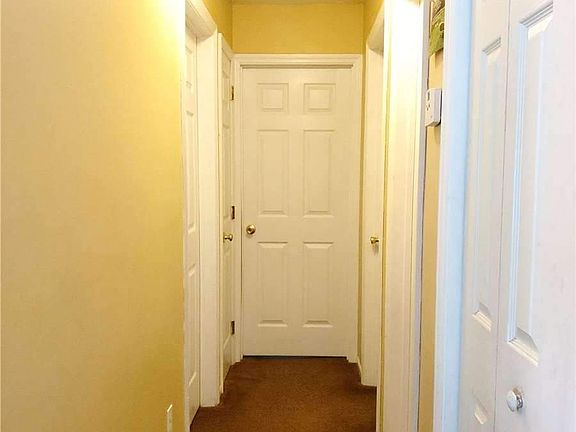 5th image of 512 Hubbard Ave
