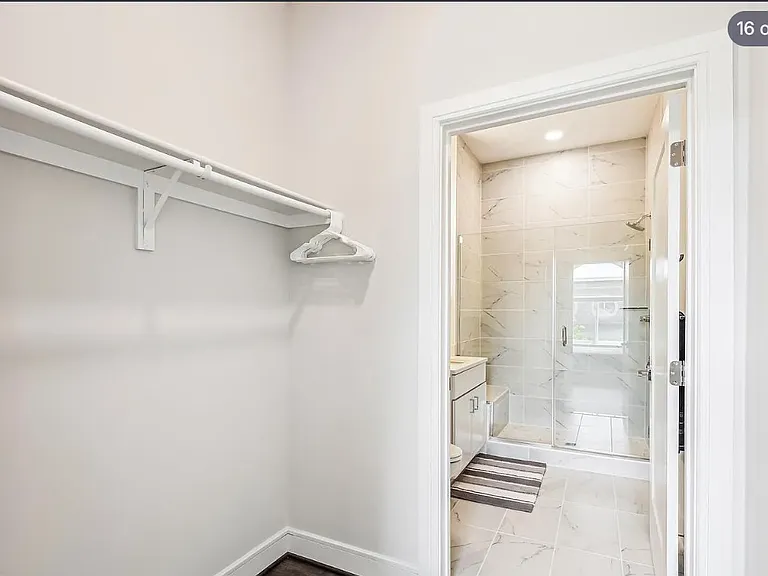 625 Slaters Ln #407 — Photo 2