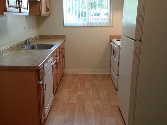 3rd image of 499 N Fair Oaks Avenue # Fl 1ST
