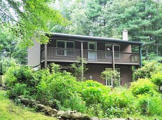 54 Breakneck Rd, Sturbridge, MA 01566