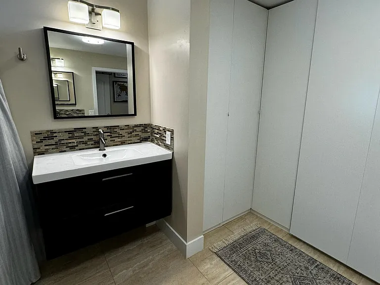 5520 Coach House Cir #G — Photo 28