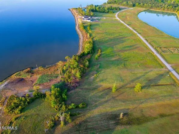 123 Wind Lake Road, Oriental, NC 28571