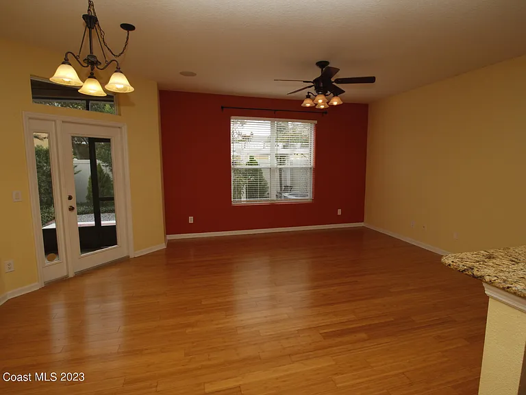 3275 Arden Cir — Photo 5