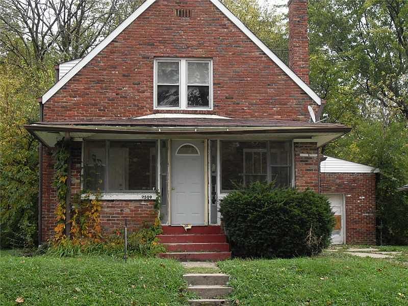 1st image of 2509 N Sangster Ave