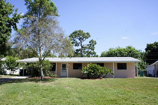 2nd image of 2392 Lorna Dr