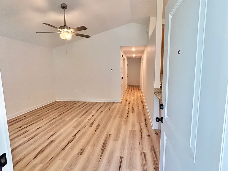 6276 Long St — Photo 3